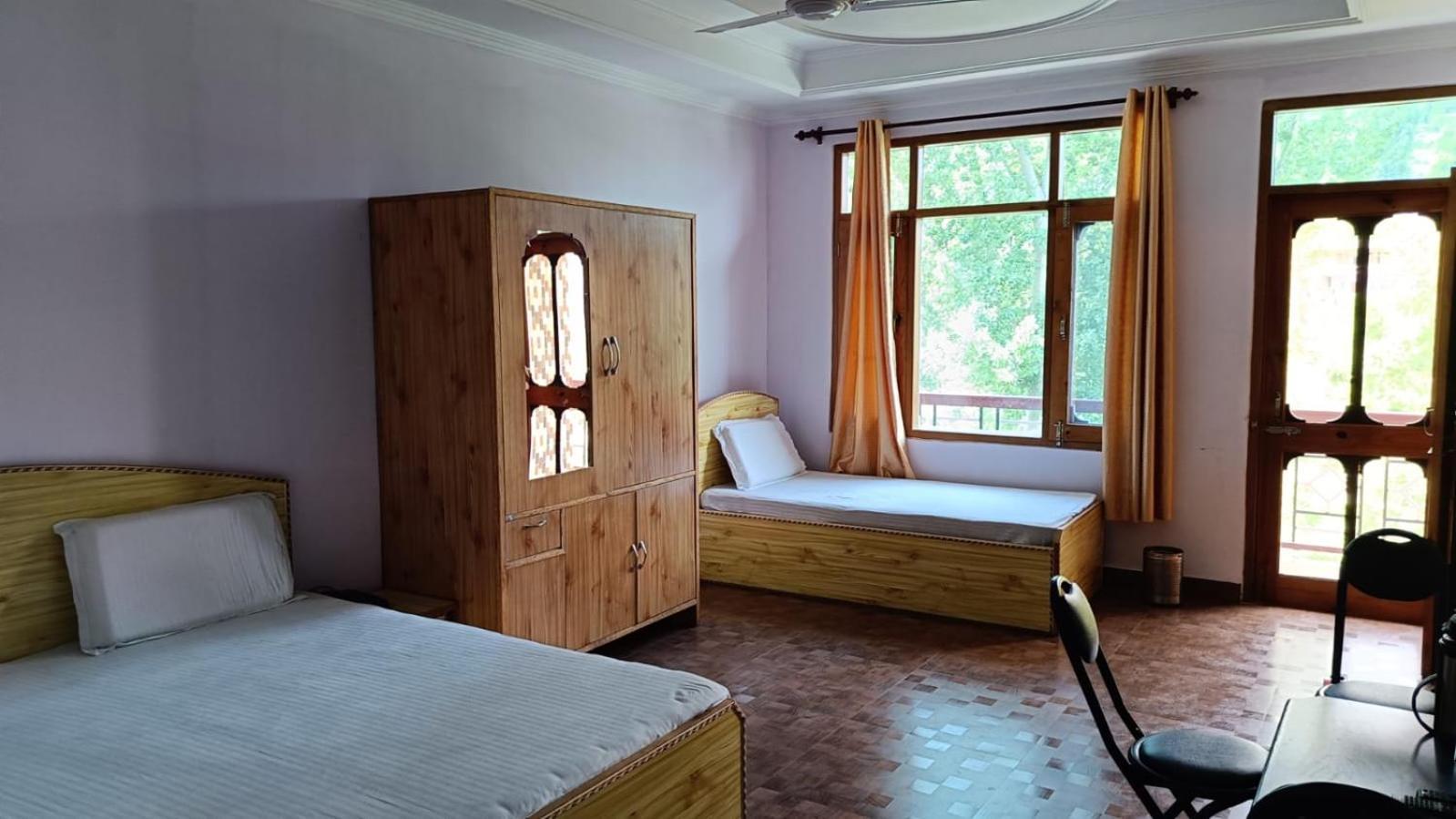 Hotel Alpine View Sarāhan Εξωτερικό φωτογραφία