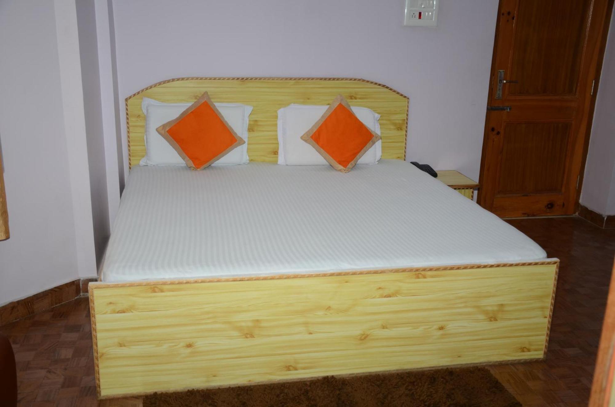 Hotel Alpine View Sarāhan Εξωτερικό φωτογραφία