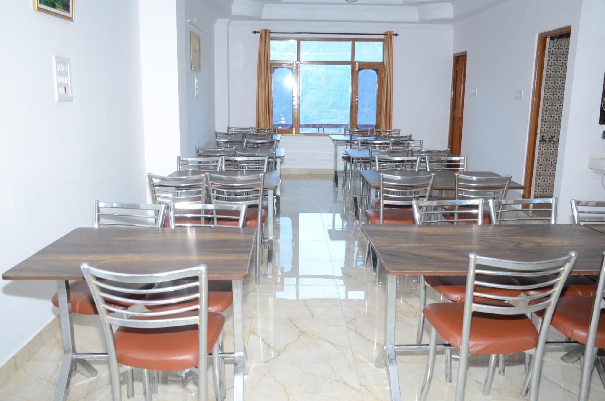 Hotel Alpine View Sarāhan Εξωτερικό φωτογραφία