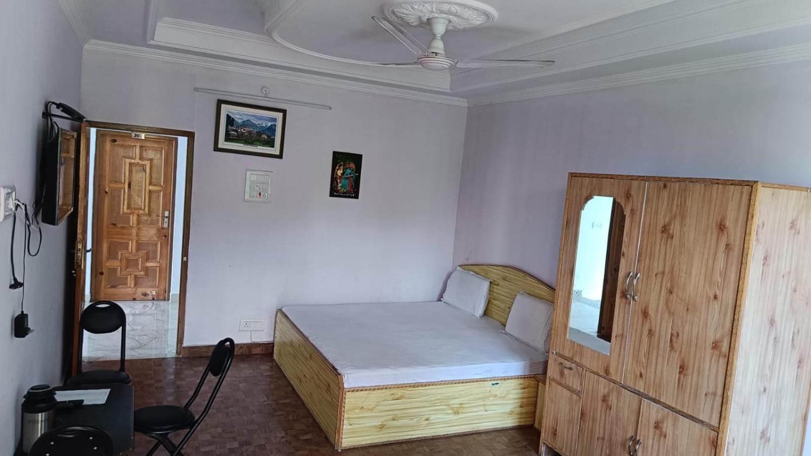 Hotel Alpine View Sarāhan Εξωτερικό φωτογραφία